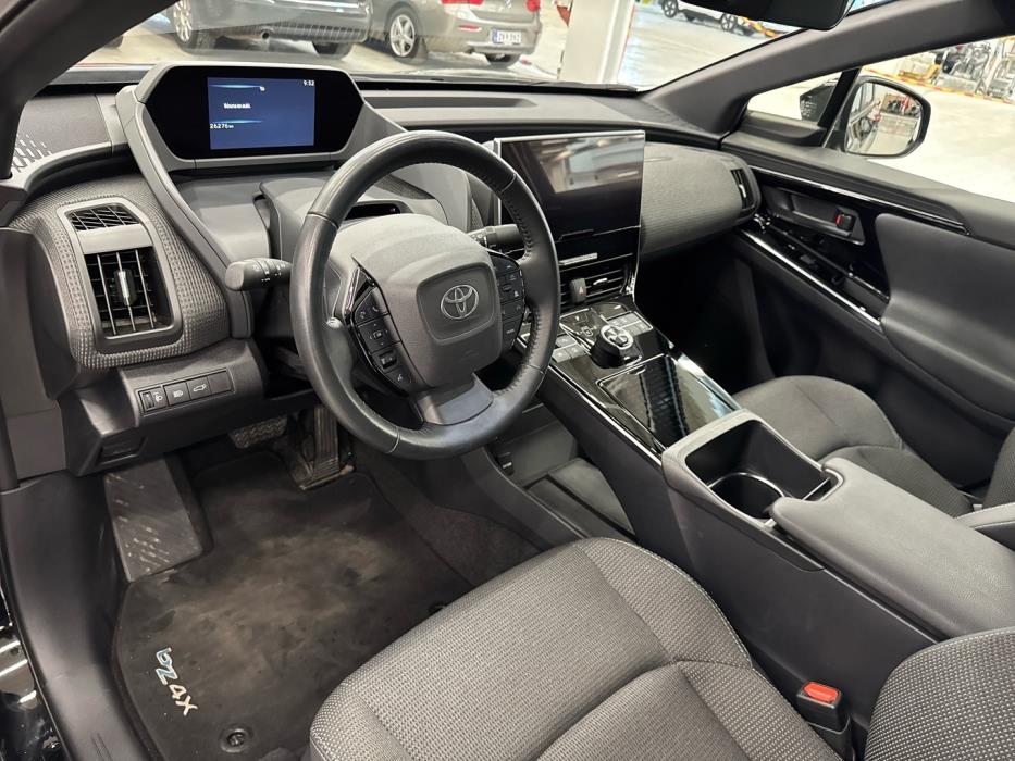 TOYOTA bZ4X 2023