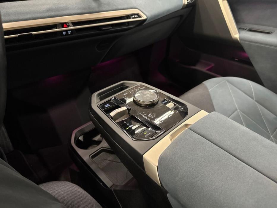 BMW iX 2023