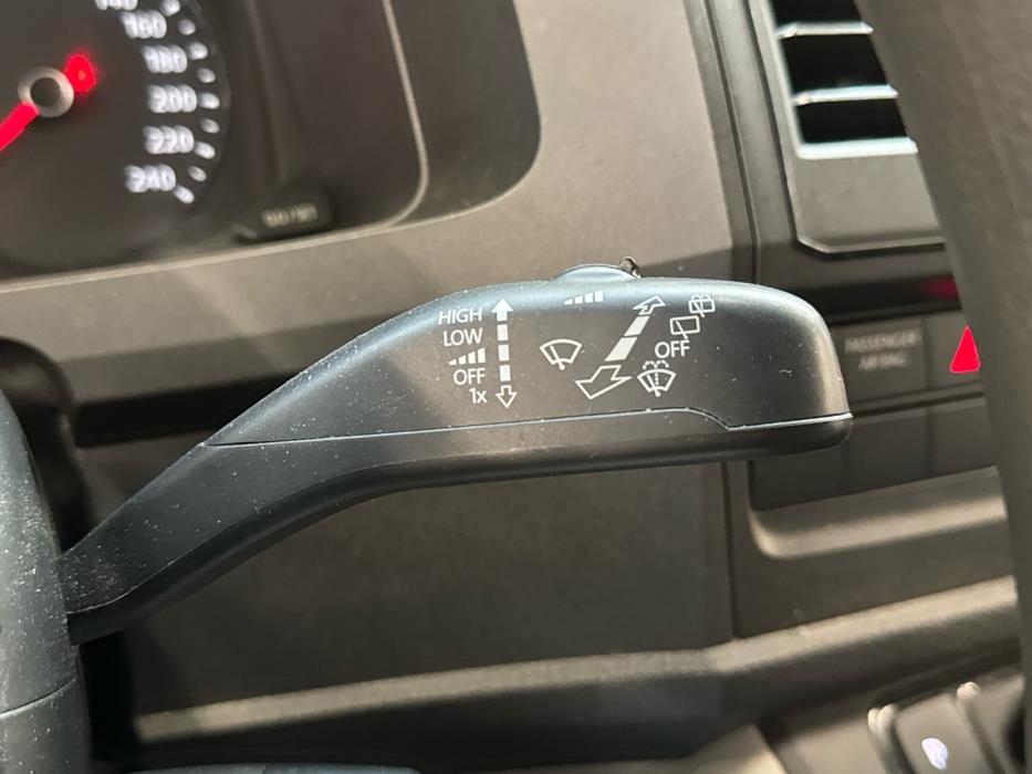 VOLKSWAGEN Caravelle 2019