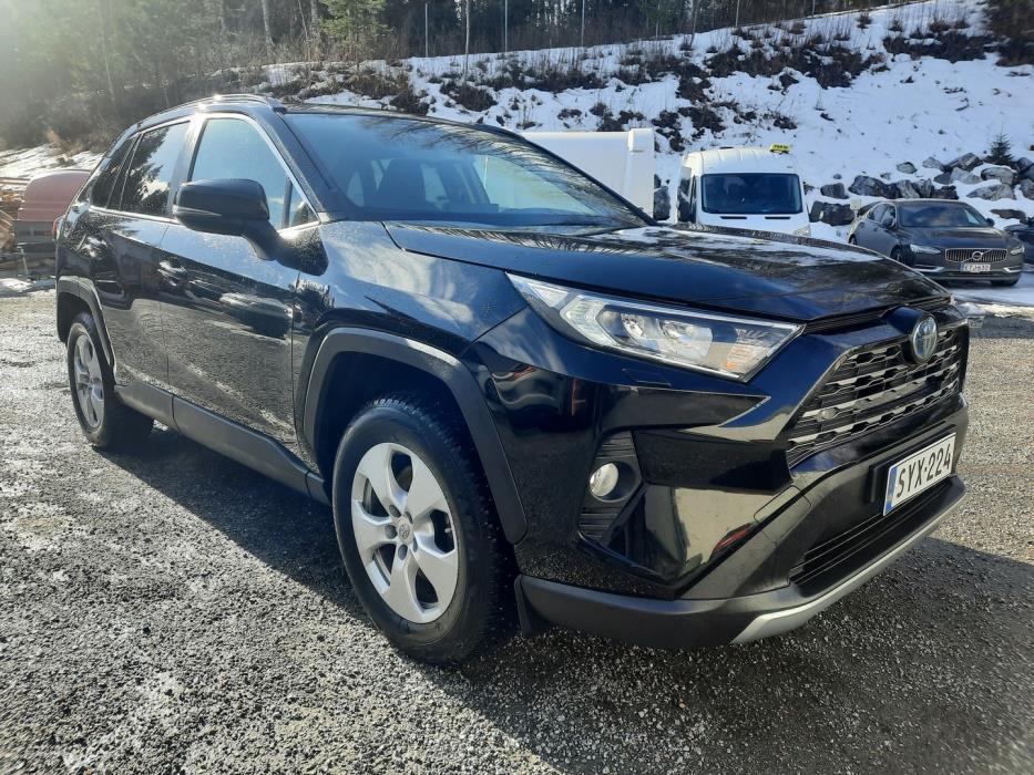TOYOTA RAV4 2021