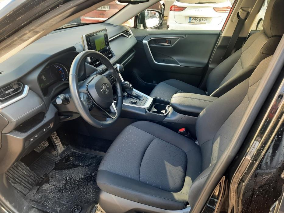 TOYOTA RAV4 2021