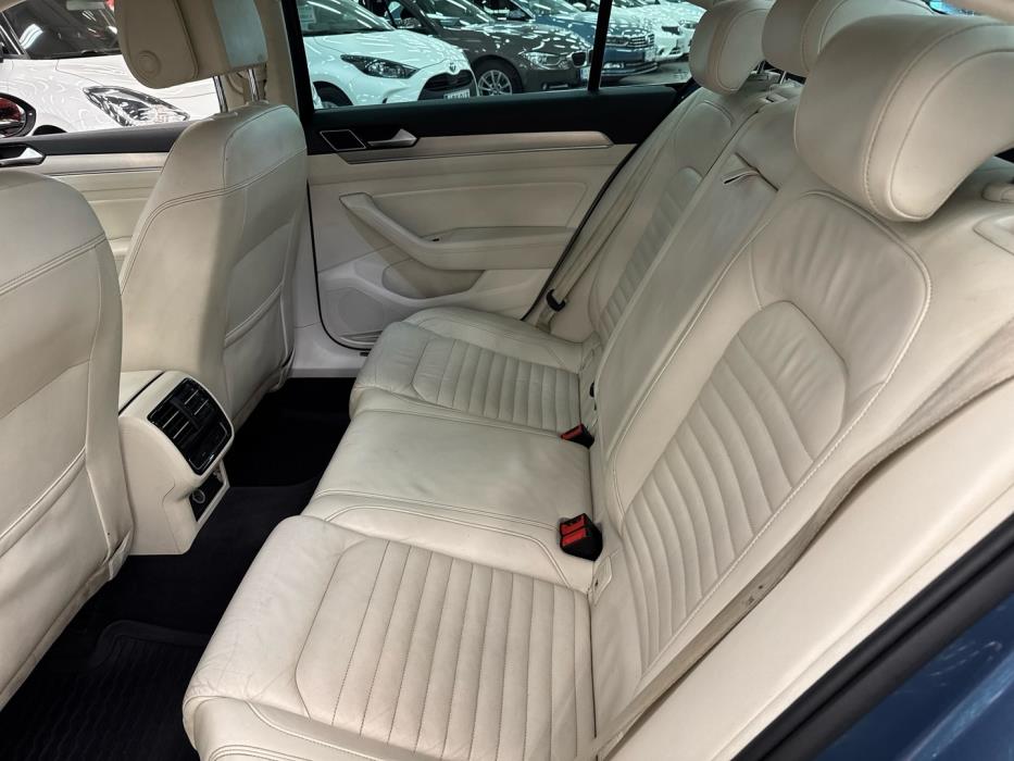 VOLKSWAGEN Passat 2015