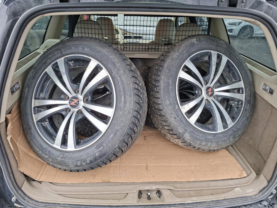 VOLVO V70 2008