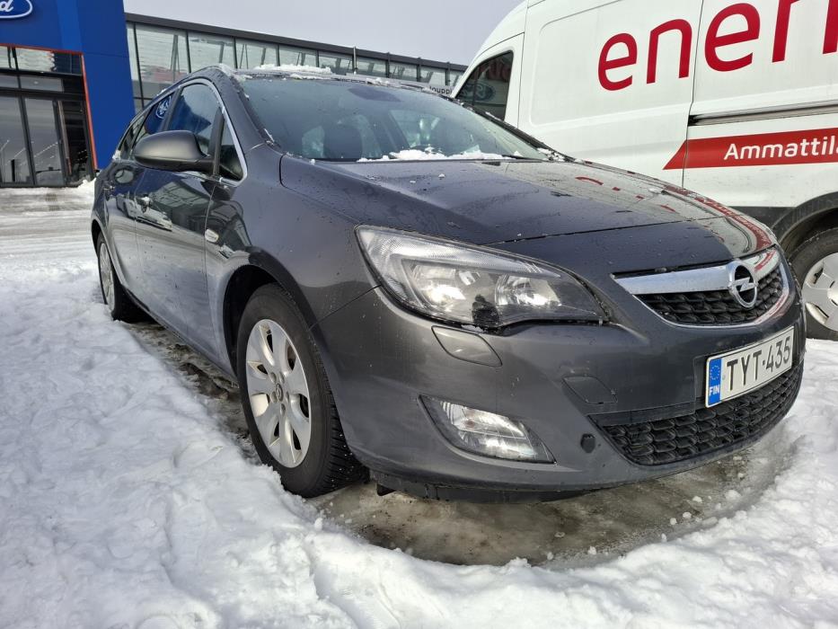 OPEL Astra 2012