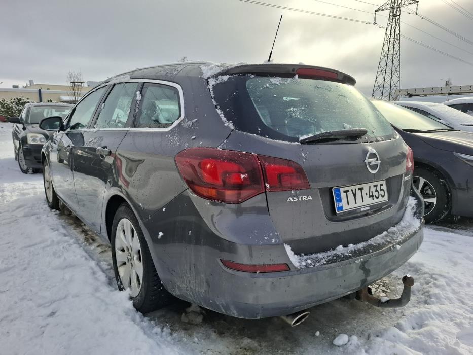 OPEL Astra 2012
