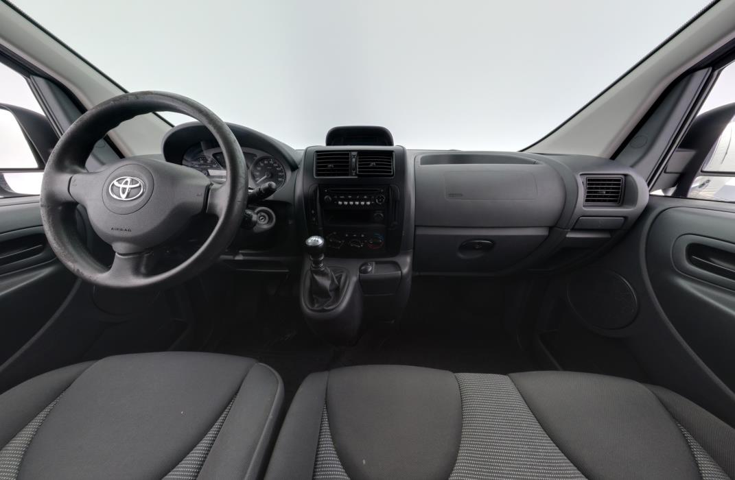 TOYOTA Proace 2015
