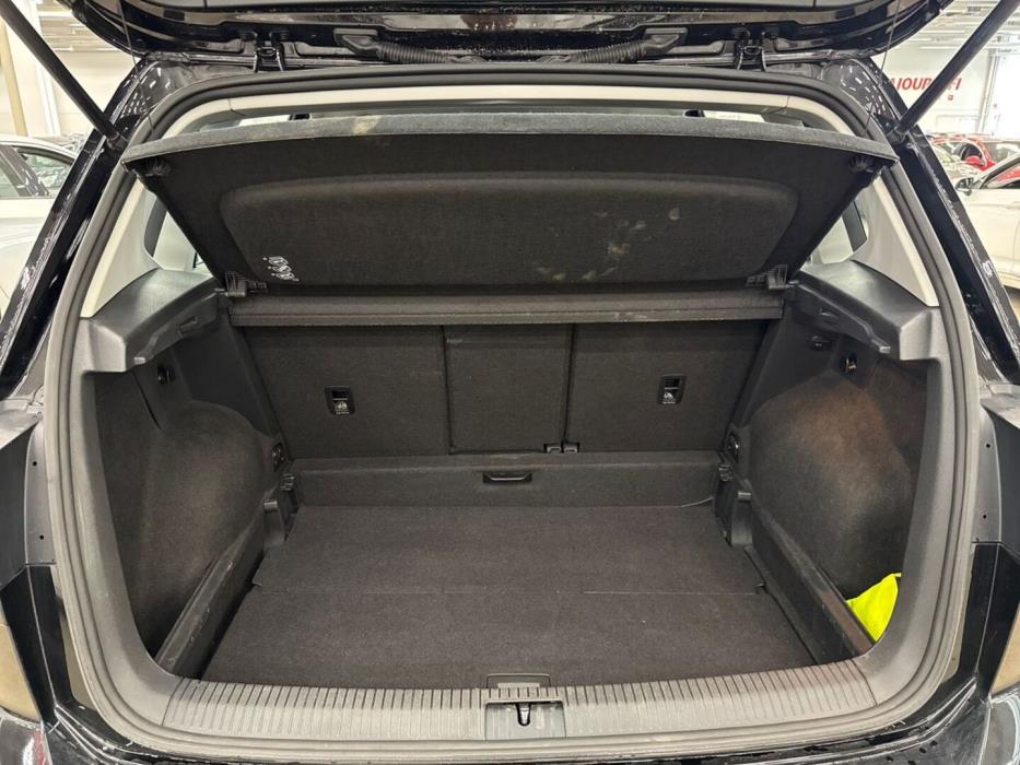 VOLKSWAGEN Golf Sportsvan 2014