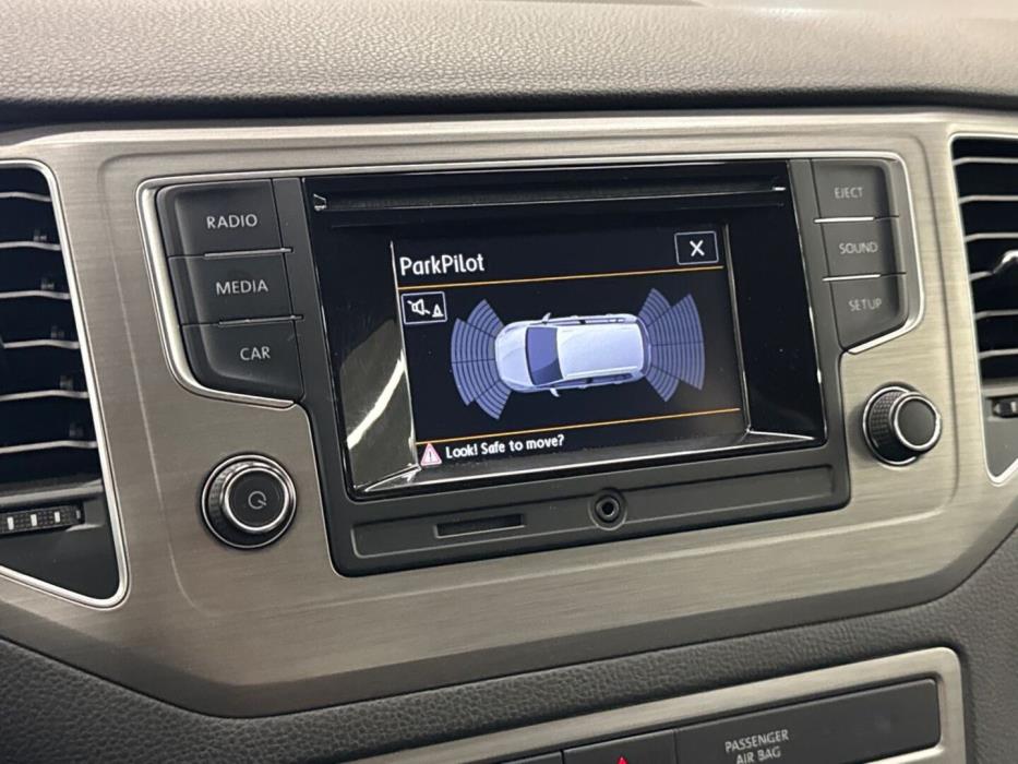 VOLKSWAGEN Golf Sportsvan 2014