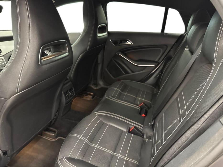 MERCEDES-BENZ CLA 2015