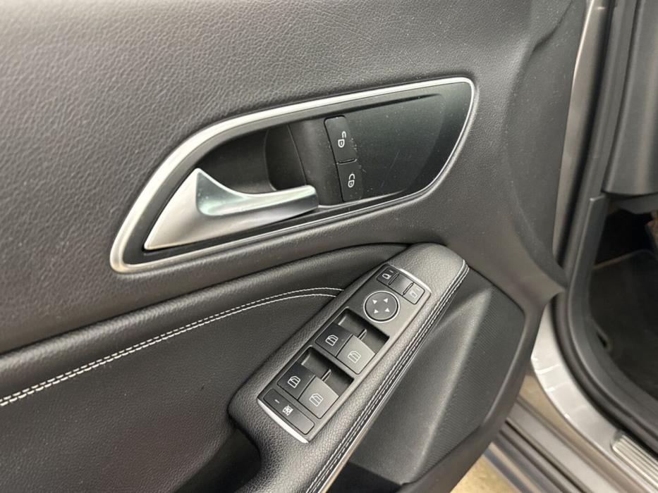 MERCEDES-BENZ CLA 2015