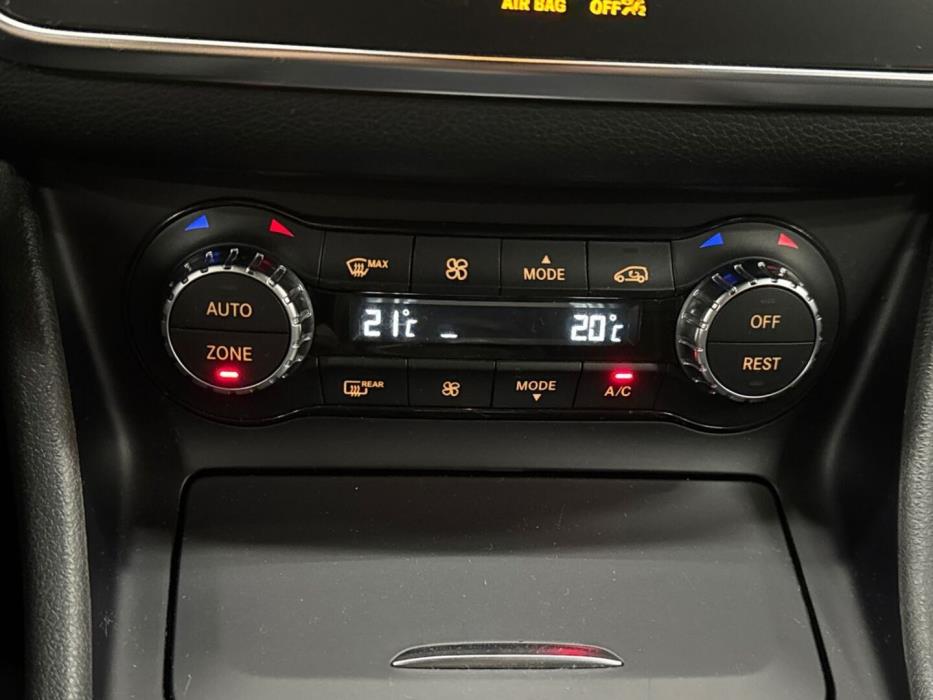 MERCEDES-BENZ CLA 2015