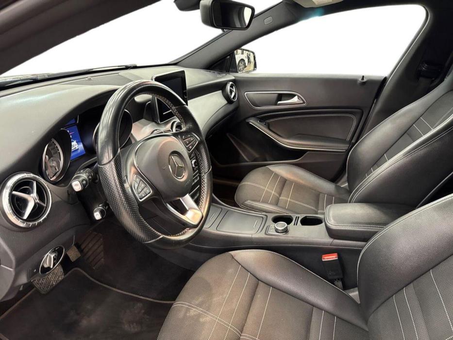 MERCEDES-BENZ CLA 2015
