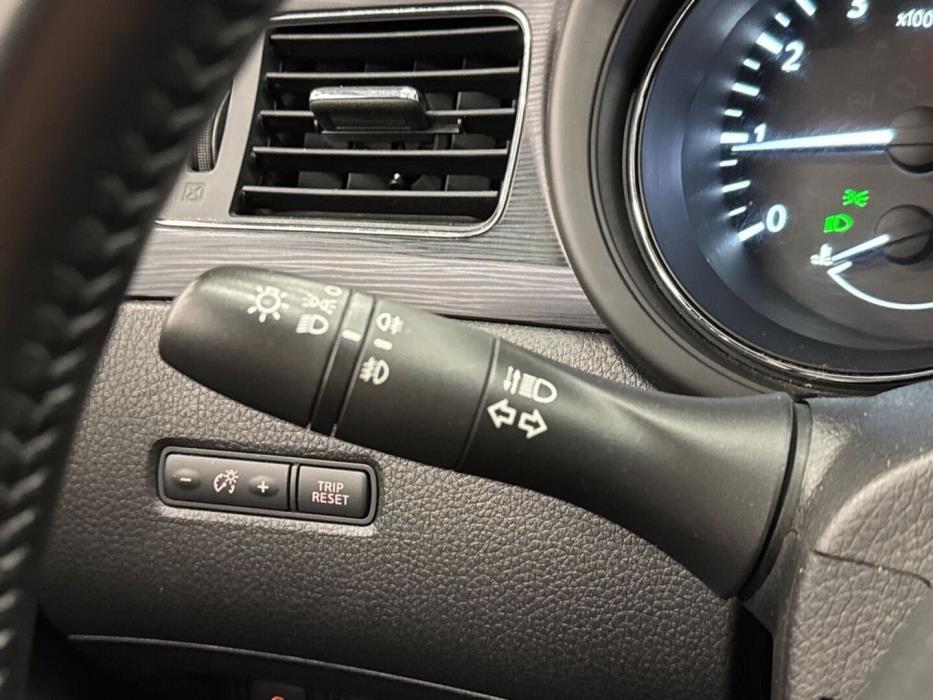 NISSAN Pulsar 2015