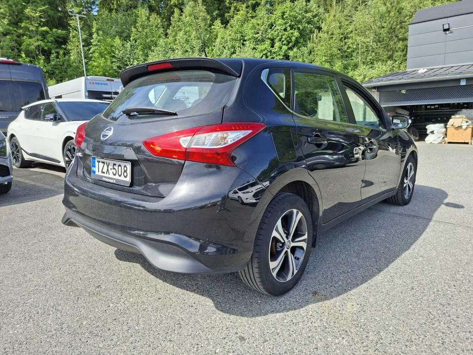 NISSAN Pulsar 2015