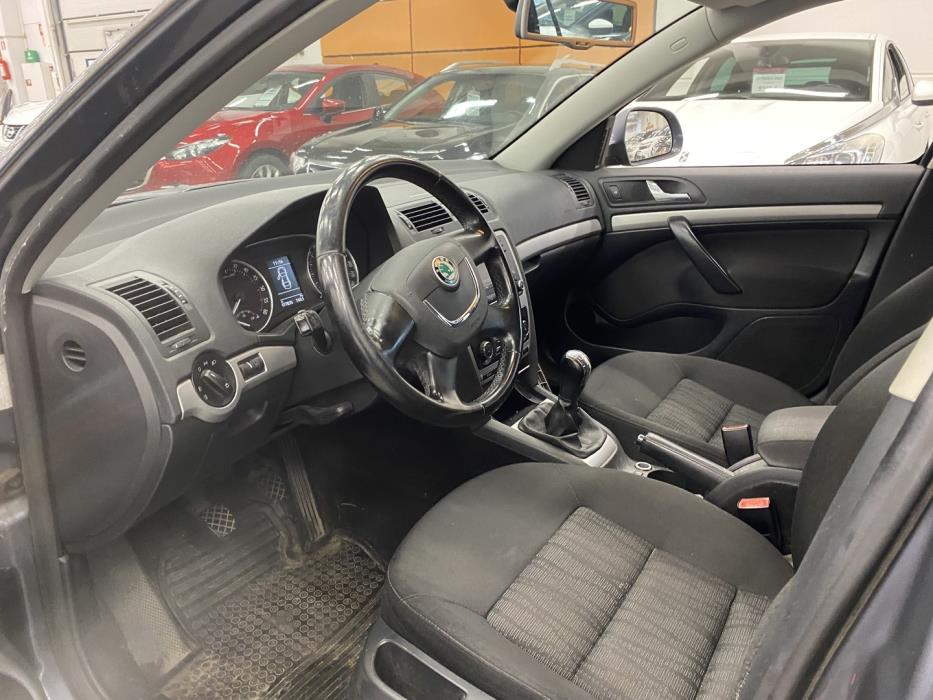 SKODA Octavia 2010