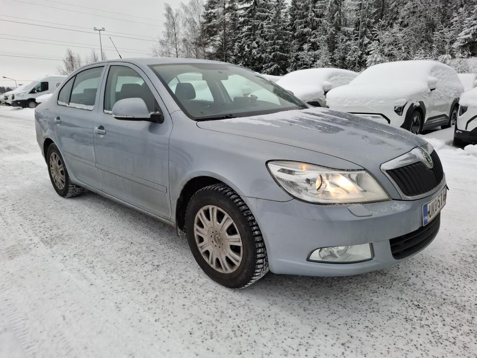 SKODA Octavia 2011