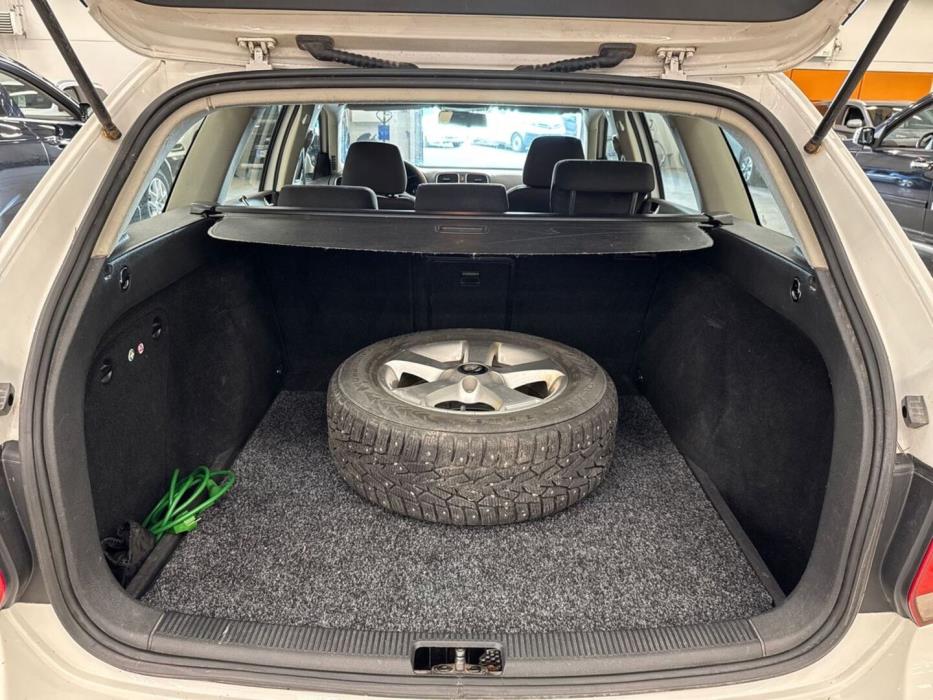 VOLKSWAGEN Golf 2011