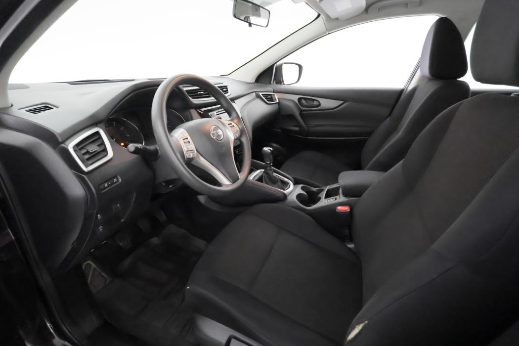NISSAN Qashqai 2015