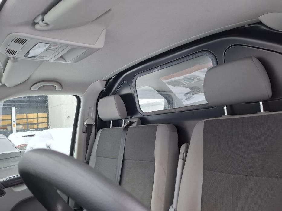 VOLKSWAGEN Transporter 2015