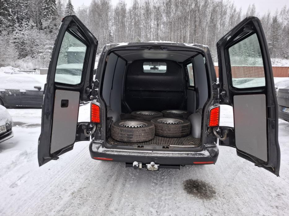 VOLKSWAGEN Transporter 2015