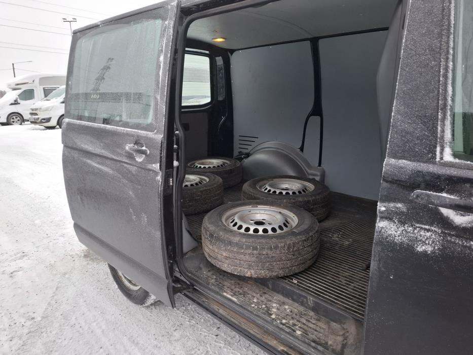 VOLKSWAGEN Transporter 2015