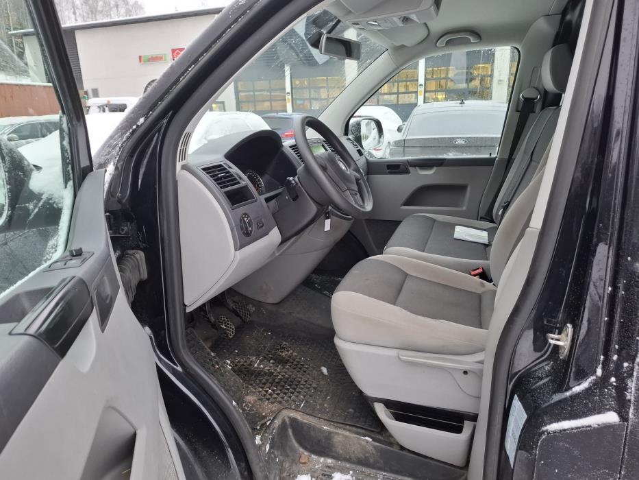 VOLKSWAGEN Transporter 2015