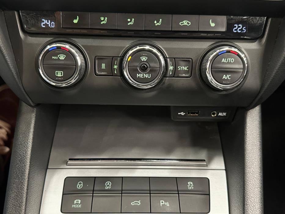 SKODA Octavia 2016