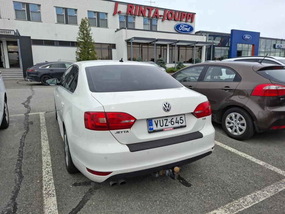 VOLKSWAGEN Jetta 2012