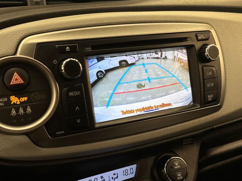 TOYOTA Yaris 2014
