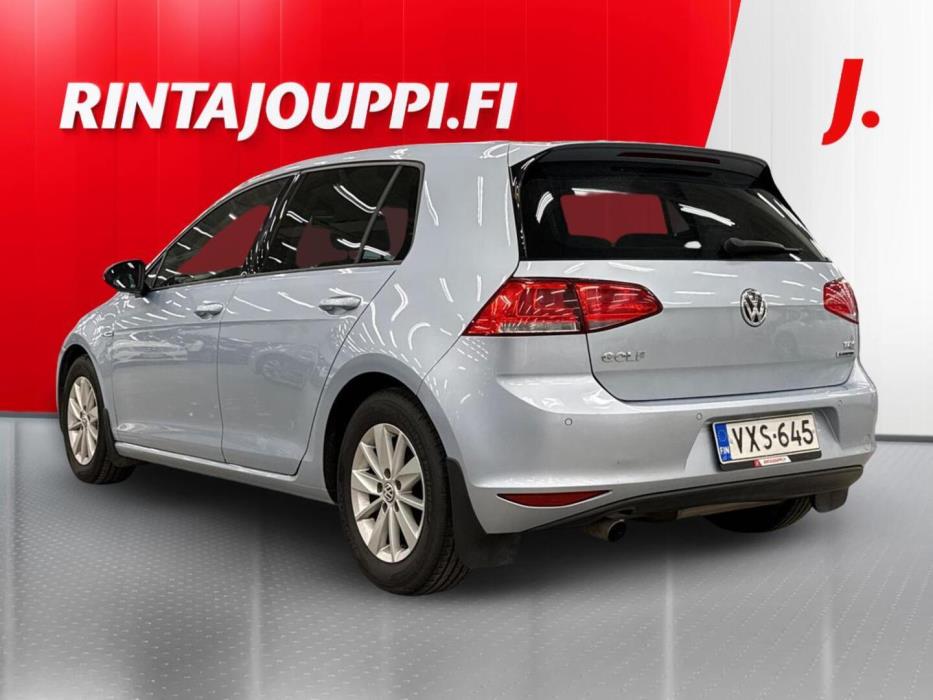 VOLKSWAGEN Golf 2014