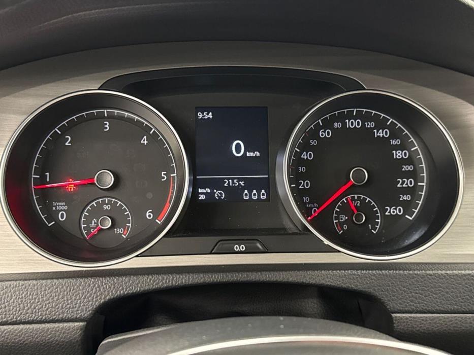 VOLKSWAGEN Golf 2014