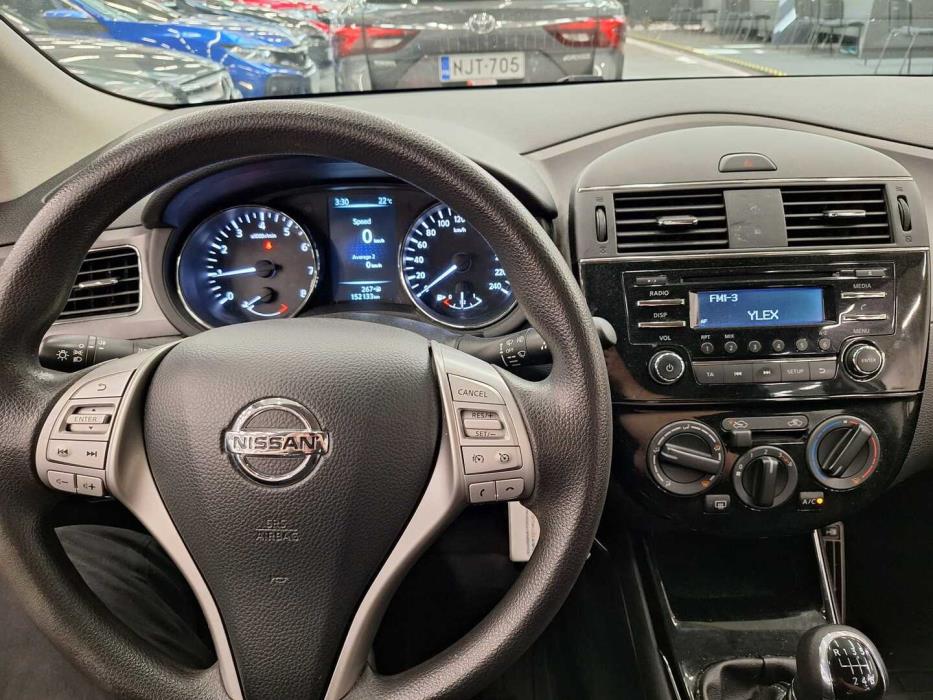 NISSAN Pulsar 2015
