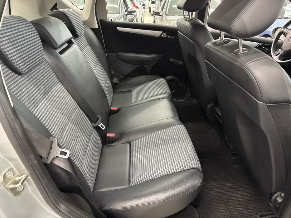 MERCEDES-BENZ A 2005