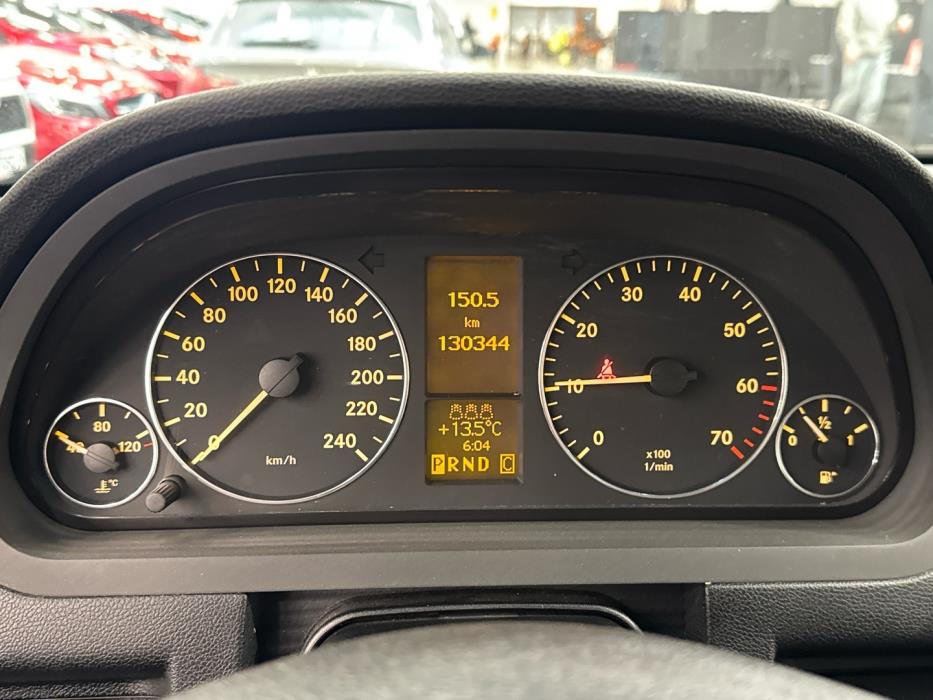 MERCEDES-BENZ A 2005