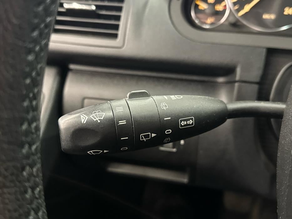 MERCEDES-BENZ A 2005