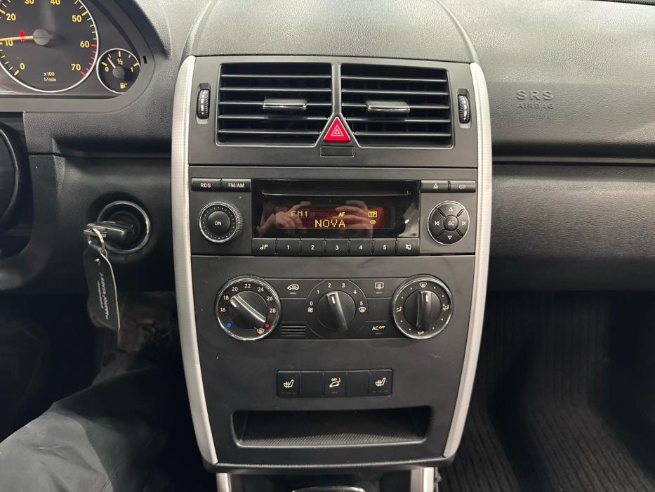 MERCEDES-BENZ A 2005