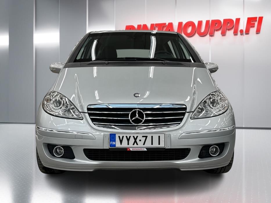 MERCEDES-BENZ A 2005