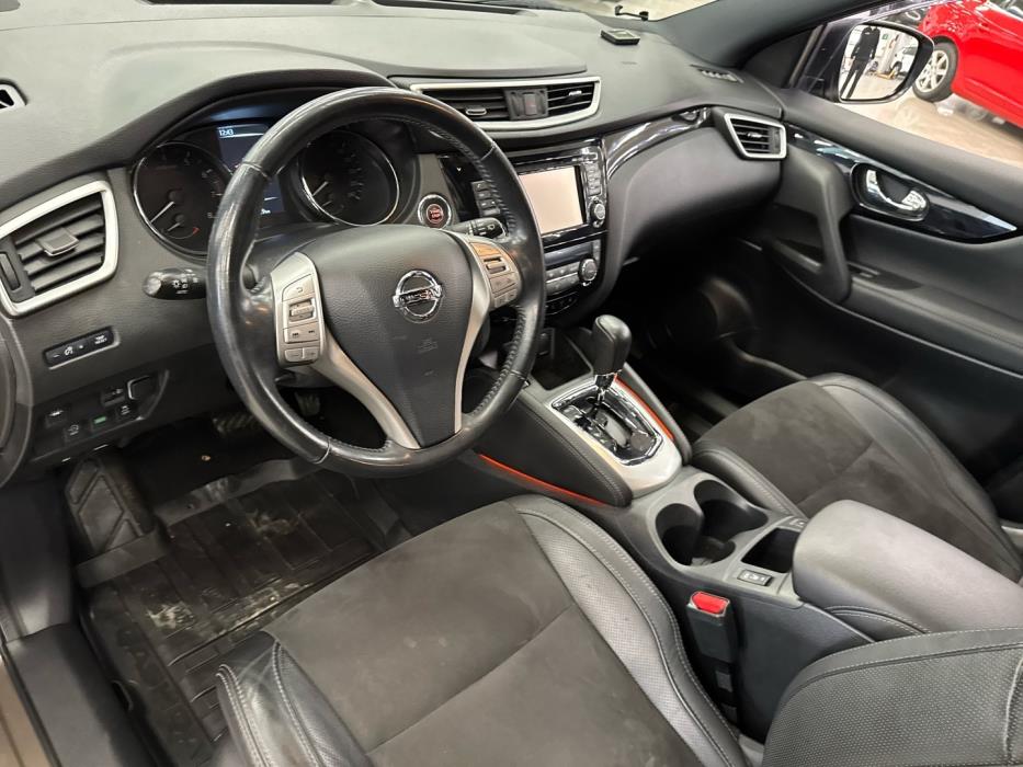 NISSAN Qashqai 2017