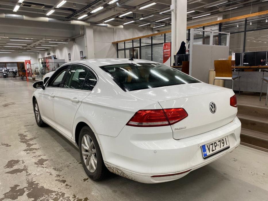 VOLKSWAGEN Passat 2017