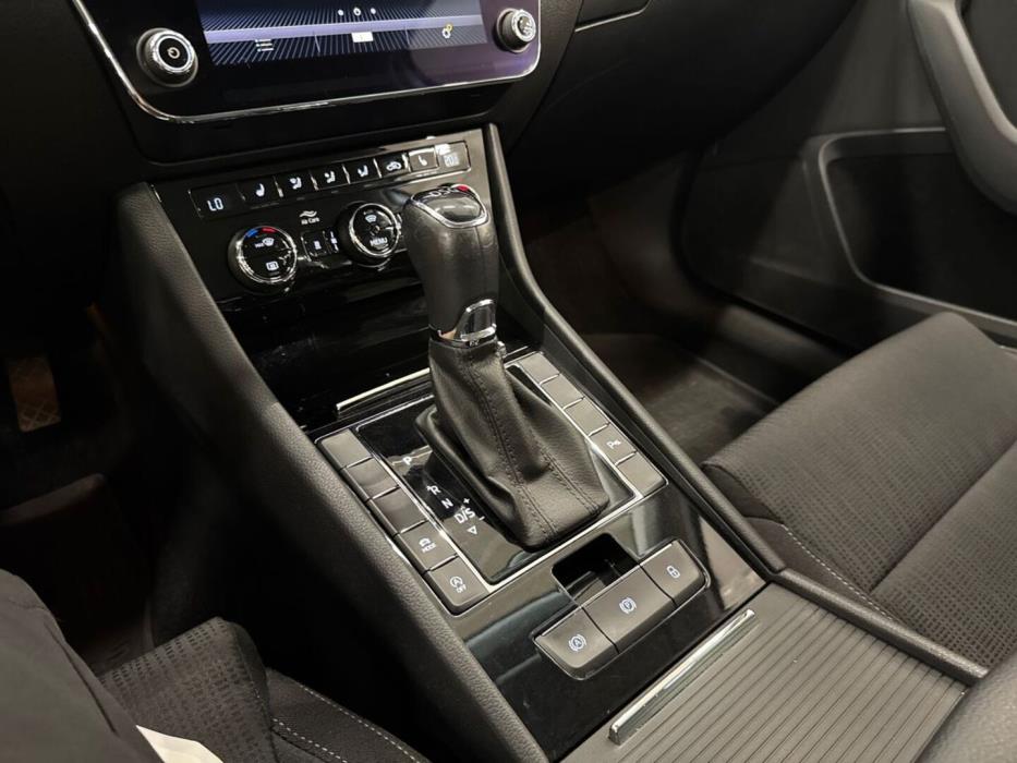 SKODA Superb 2017