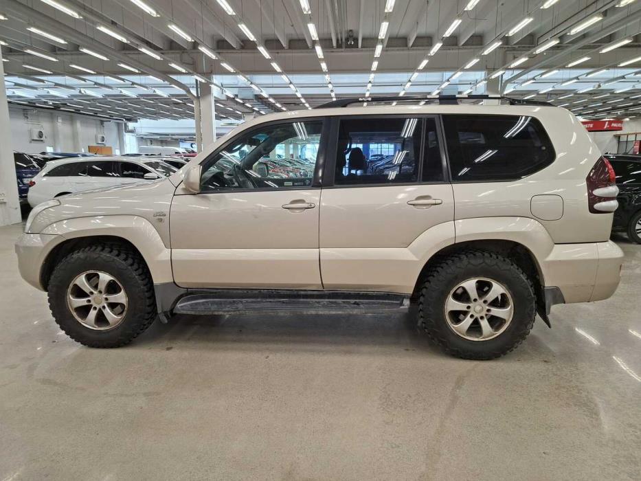 TOYOTA Land Cruiser 2006