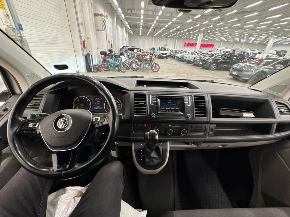 VOLKSWAGEN Transporter 2017