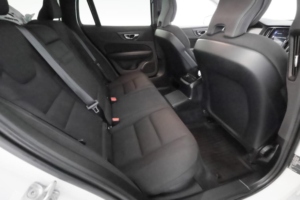 VOLVO V60 2020