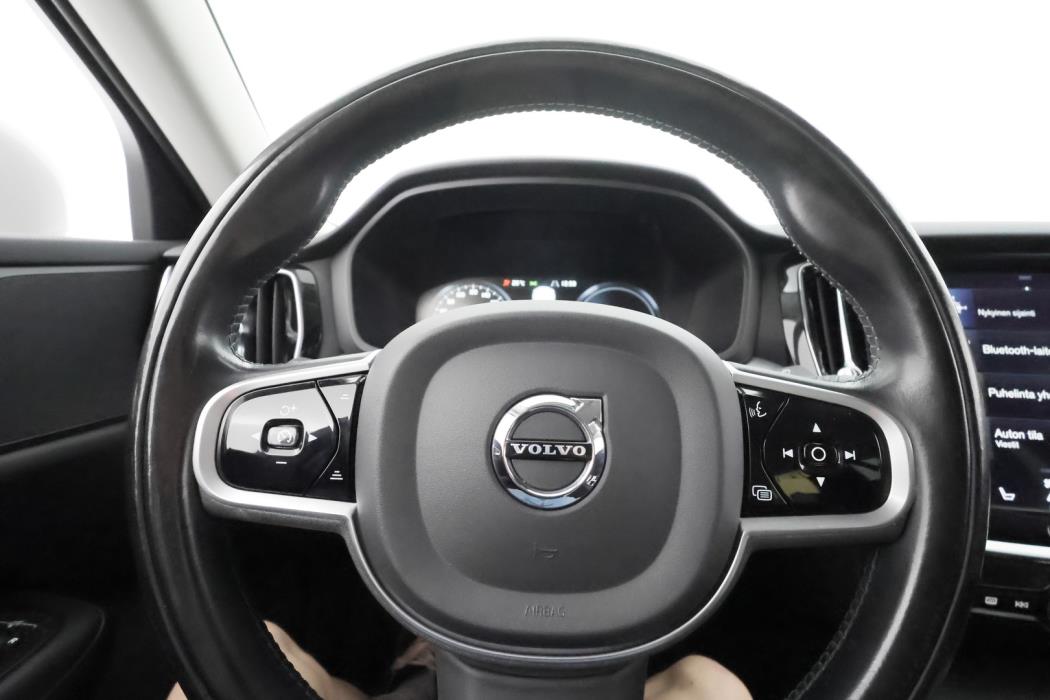 VOLVO V60 2020