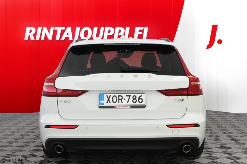 VOLVO V60 2020