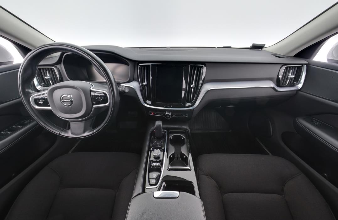 VOLVO V60 2020