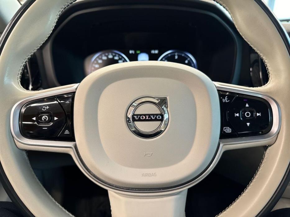 VOLVO V60 2020