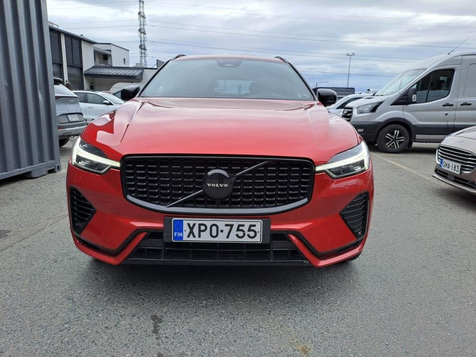 VOLVO XC60 2023