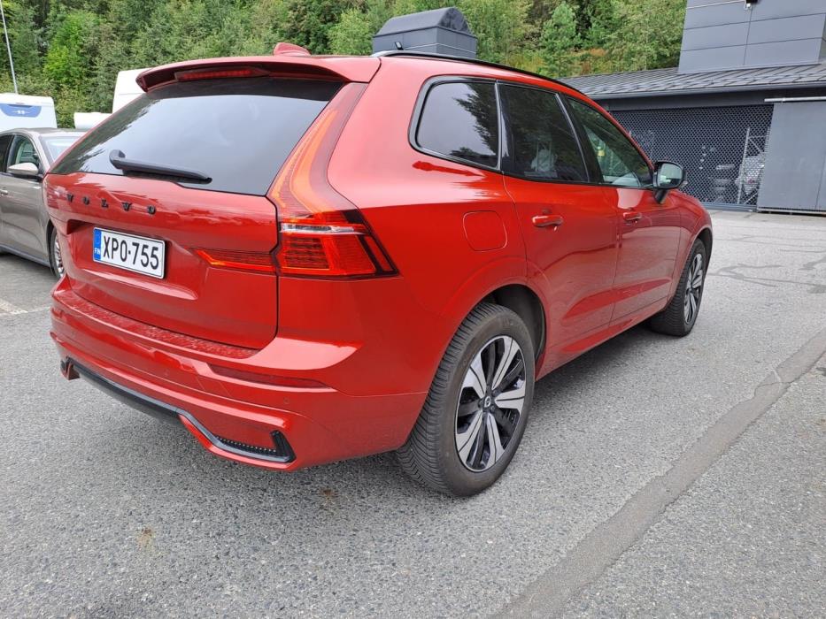 VOLVO XC60 2023