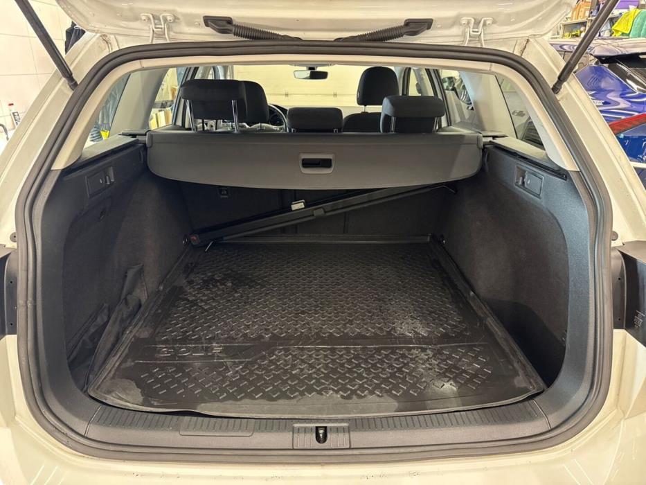 VOLKSWAGEN Golf 2020
